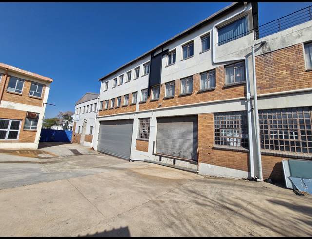 3,479M² WAREHOUSE FOR SALE IN BENROSE